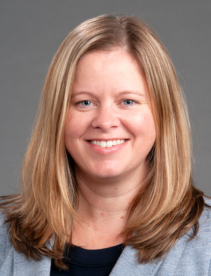 Lindsay-M-Reynolds.jpg